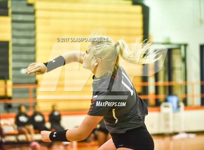 Thumbnail 3 in Horn @ Rockwall photogallery.