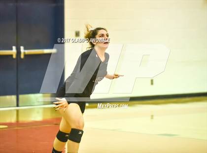 Thumbnail 3 in Horn @ Rockwall photogallery.