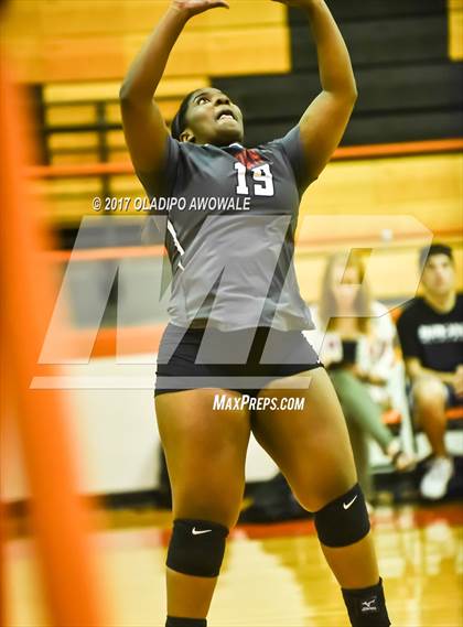 Thumbnail 3 in Horn @ Rockwall photogallery.