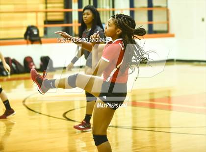 Thumbnail 2 in Horn @ Rockwall photogallery.