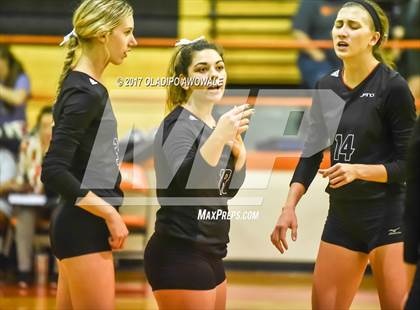 Thumbnail 3 in Horn @ Rockwall photogallery.