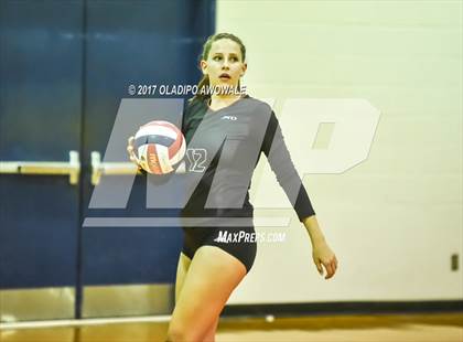 Thumbnail 3 in Horn @ Rockwall photogallery.