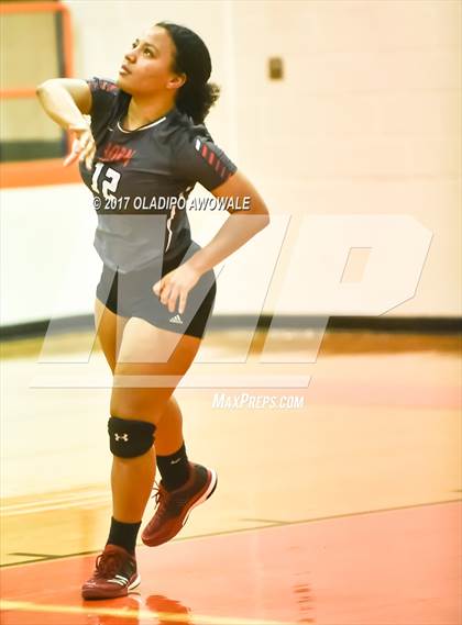 Thumbnail 3 in Horn @ Rockwall photogallery.
