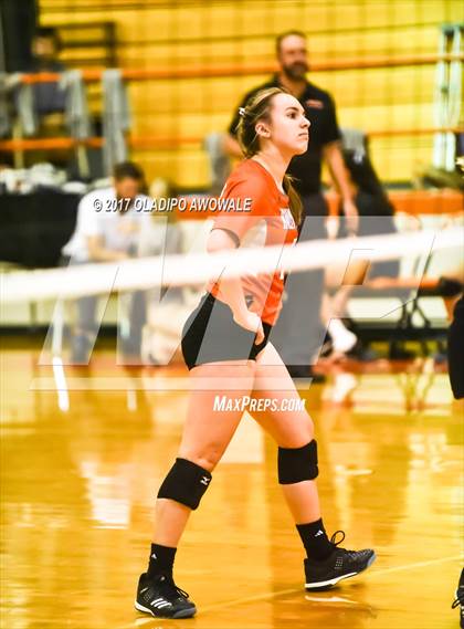 Thumbnail 3 in Horn @ Rockwall photogallery.