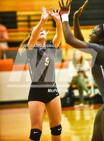 Thumbnail 2 in Horn @ Rockwall photogallery.
