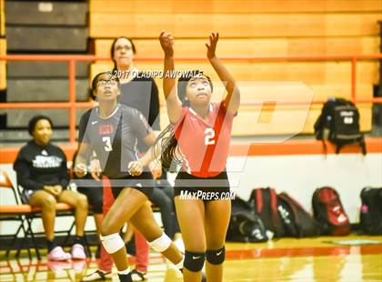Thumbnail 1 in Horn @ Rockwall photogallery.