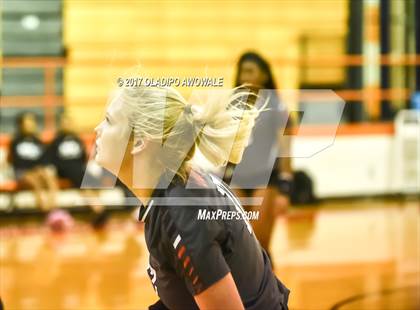 Thumbnail 1 in Horn @ Rockwall photogallery.