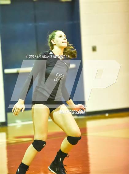 Thumbnail 2 in Horn @ Rockwall photogallery.