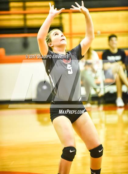 Thumbnail 3 in Horn @ Rockwall photogallery.