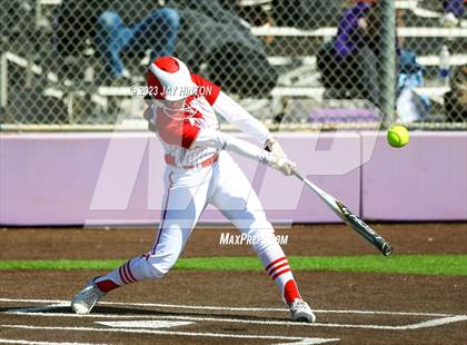 Thumbnail 2 in Wylie vs Glen Rose (Godley High School) photogallery.