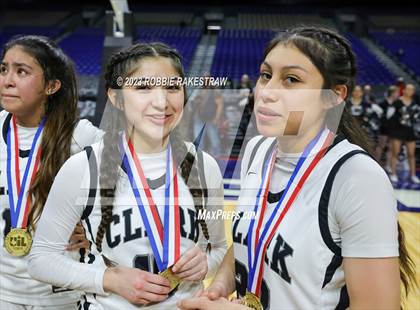 Thumbnail 1 in Clark vs. DeSoto (UIL 6A Basketball State Semifinal Medal Ceremony) photogallery.