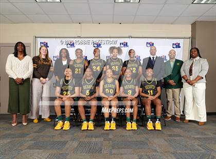 Thumbnail 1 in Clark vs. DeSoto (UIL 6A Basketball State Semifinal Medal Ceremony) photogallery.