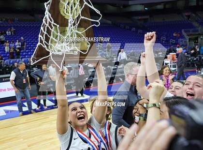 Thumbnail 1 in Clark vs. DeSoto (UIL 6A Basketball State Semifinal Medal Ceremony) photogallery.