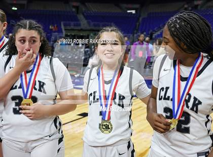 Thumbnail 2 in Clark vs. DeSoto (UIL 6A Basketball State Semifinal Medal Ceremony) photogallery.