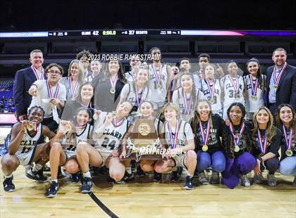 Thumbnail 2 in Clark vs. DeSoto (UIL 6A Basketball State Semifinal Medal Ceremony) photogallery.