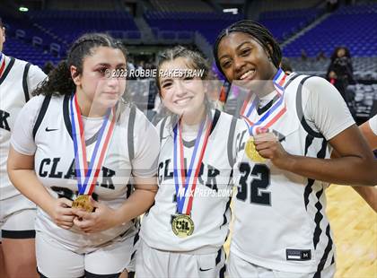 Thumbnail 3 in Clark vs. DeSoto (UIL 6A Basketball State Semifinal Medal Ceremony) photogallery.