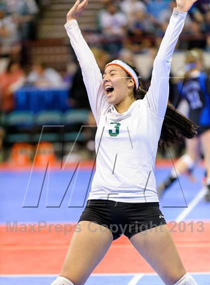 Thumbnail 2 in University vs. Bishop Machebeuf (CHSAA 3A Pool II) photogallery.
