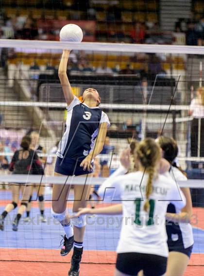 Thumbnail 2 in University vs. Bishop Machebeuf (CHSAA 3A Pool II) photogallery.