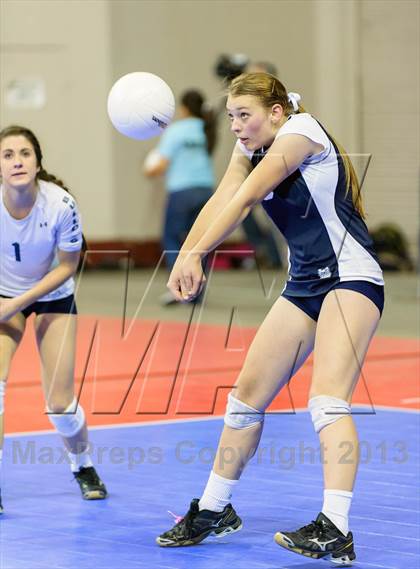 Thumbnail 2 in University vs. Bishop Machebeuf (CHSAA 3A Pool II) photogallery.