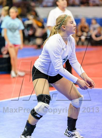 Thumbnail 1 in University vs. Bishop Machebeuf (CHSAA 3A Pool II) photogallery.