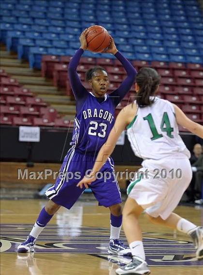 Thumbnail 1 in Sacramento vs. St. Mary's (CIF NorCal D3 Final) photogallery.