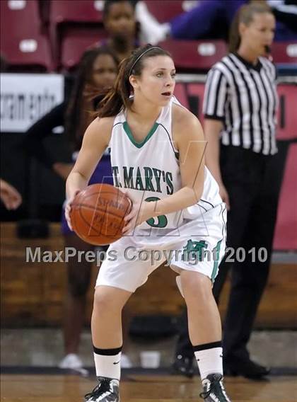 Thumbnail 3 in Sacramento vs. St. Mary's (CIF NorCal D3 Final) photogallery.