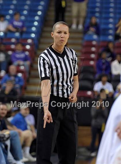 Thumbnail 1 in Sacramento vs. St. Mary's (CIF NorCal D3 Final) photogallery.