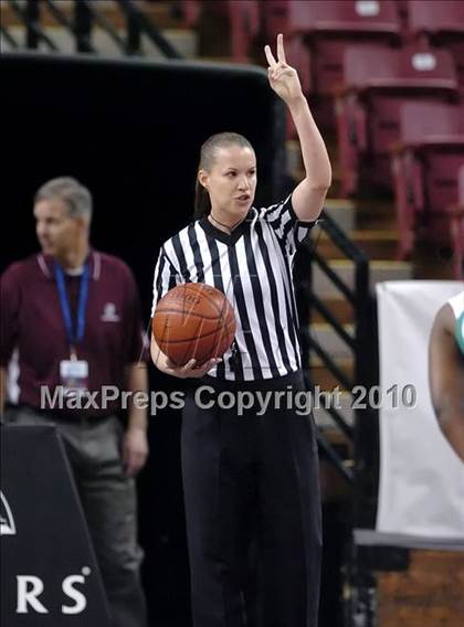 Thumbnail 1 in Sacramento vs. St. Mary's (CIF NorCal D3 Final) photogallery.