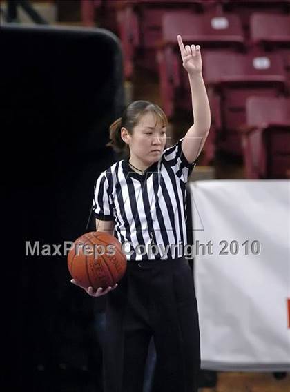 Thumbnail 1 in Sacramento vs. St. Mary's (CIF NorCal D3 Final) photogallery.