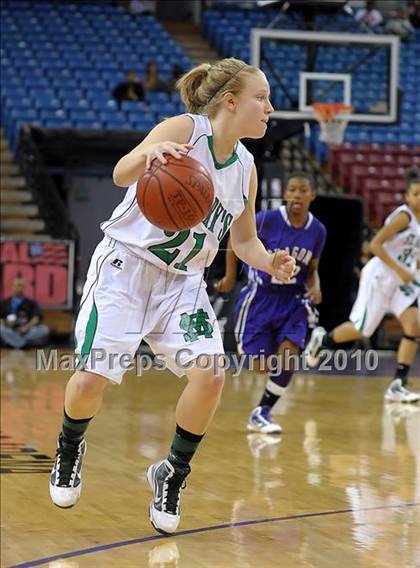 Thumbnail 3 in Sacramento vs. St. Mary's (CIF NorCal D3 Final) photogallery.