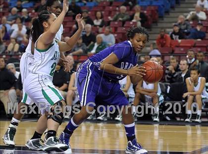 Thumbnail 1 in Sacramento vs. St. Mary's (CIF NorCal D3 Final) photogallery.