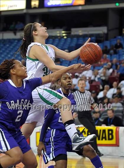 Thumbnail 1 in Sacramento vs. St. Mary's (CIF NorCal D3 Final) photogallery.