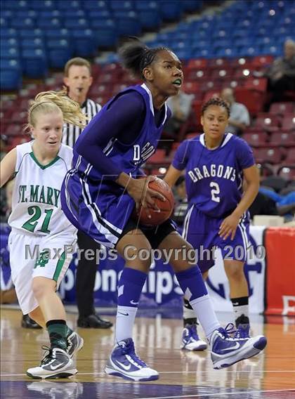 Thumbnail 1 in Sacramento vs. St. Mary's (CIF NorCal D3 Final) photogallery.