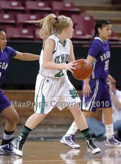 Thumbnail 2 in Sacramento vs. St. Mary's (CIF NorCal D3 Final) photogallery.