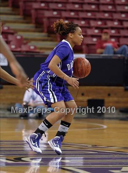 Thumbnail 1 in Sacramento vs. St. Mary's (CIF NorCal D3 Final) photogallery.