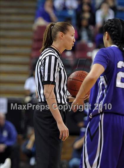 Thumbnail 1 in Sacramento vs. St. Mary's (CIF NorCal D3 Final) photogallery.
