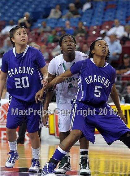Thumbnail 3 in Sacramento vs. St. Mary's (CIF NorCal D3 Final) photogallery.