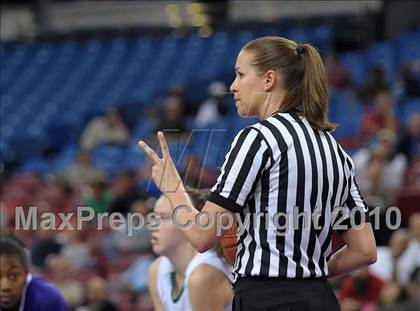 Thumbnail 2 in Sacramento vs. St. Mary's (CIF NorCal D3 Final) photogallery.