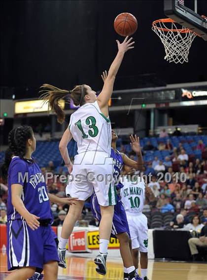 Thumbnail 2 in Sacramento vs. St. Mary's (CIF NorCal D3 Final) photogallery.