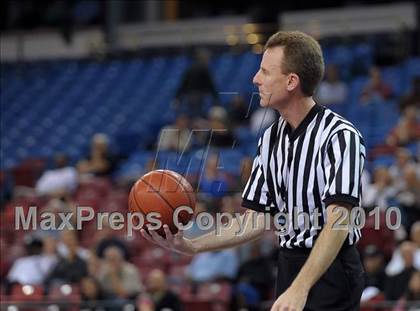 Thumbnail 3 in Sacramento vs. St. Mary's (CIF NorCal D3 Final) photogallery.