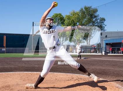 Thumbnail 1 in Saint Francis vs Willow Glen (CIF CCS Open Division Final) photogallery.