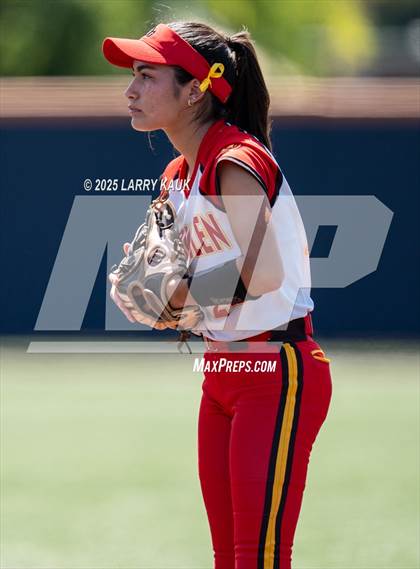 Thumbnail 1 in Saint Francis vs Willow Glen (CIF CCS Open Division Final) photogallery.
