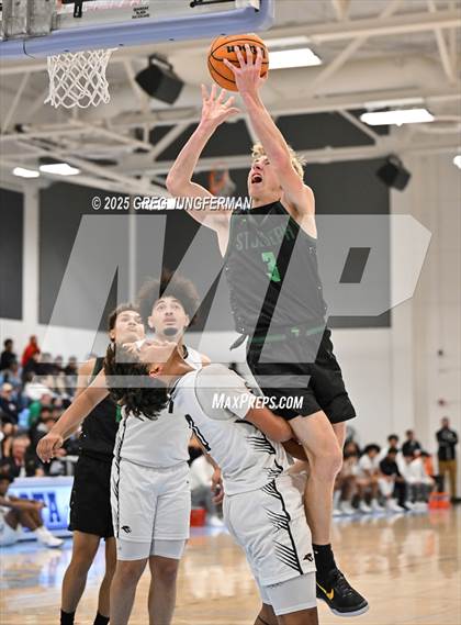 Thumbnail 2 in St. Joseph vs. Salesian College Preparatory (The Crush in the Valley) photogallery.