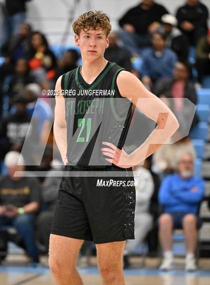 Thumbnail 2 in St. Joseph vs. Salesian College Preparatory (The Crush in the Valley) photogallery.