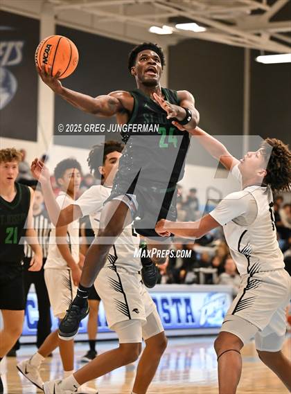 Thumbnail 3 in St. Joseph vs. Salesian College Preparatory (The Crush in the Valley) photogallery.