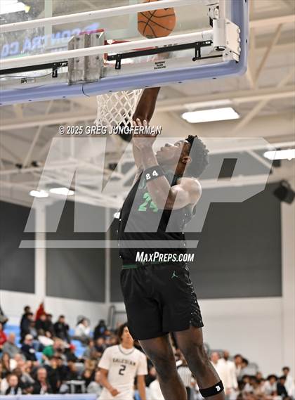 Thumbnail 2 in St. Joseph vs. Salesian College Preparatory (The Crush in the Valley) photogallery.
