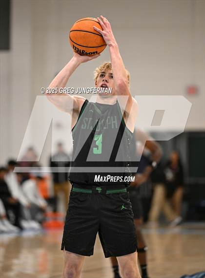 Thumbnail 1 in St. Joseph vs. Salesian College Preparatory (The Crush in the Valley) photogallery.