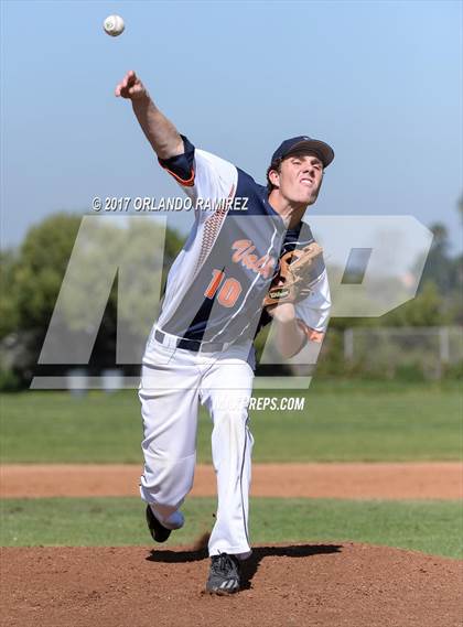 Thumbnail 2 in Cathedral Catholic vs. Valhalla photogallery.