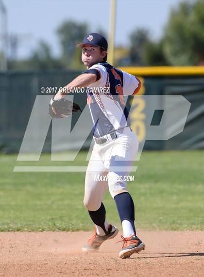 Thumbnail 3 in Cathedral Catholic vs. Valhalla photogallery.