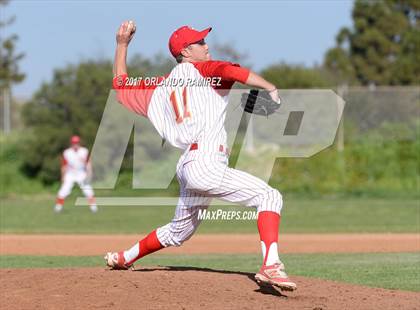 Thumbnail 2 in Cathedral Catholic vs. Valhalla photogallery.